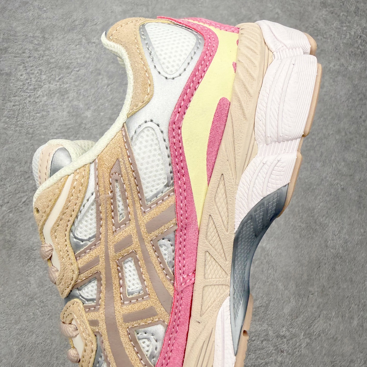 ASICS Gel-NYC Cream Mineral Beige Pink 1203A383-104 