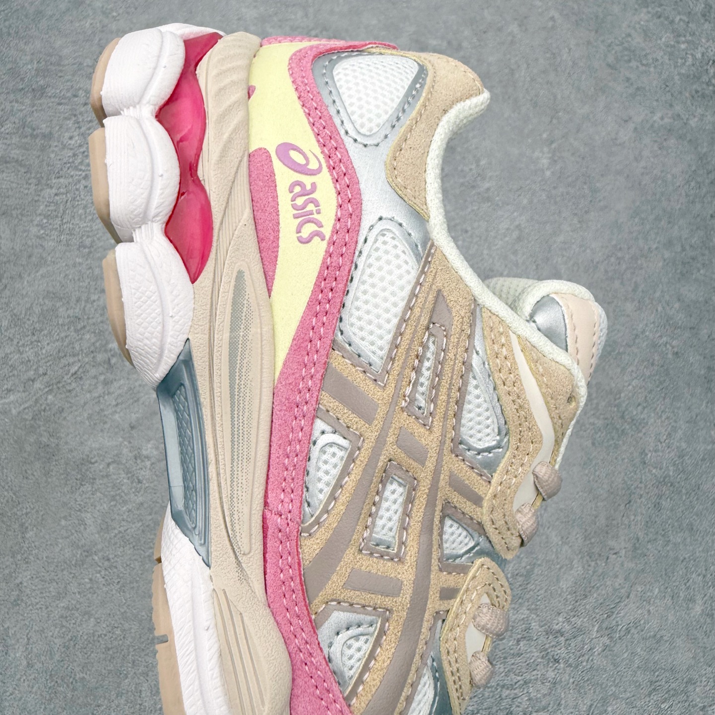 ASICS Gel-NYC Cream Mineral Beige Pink 1203A383-104 