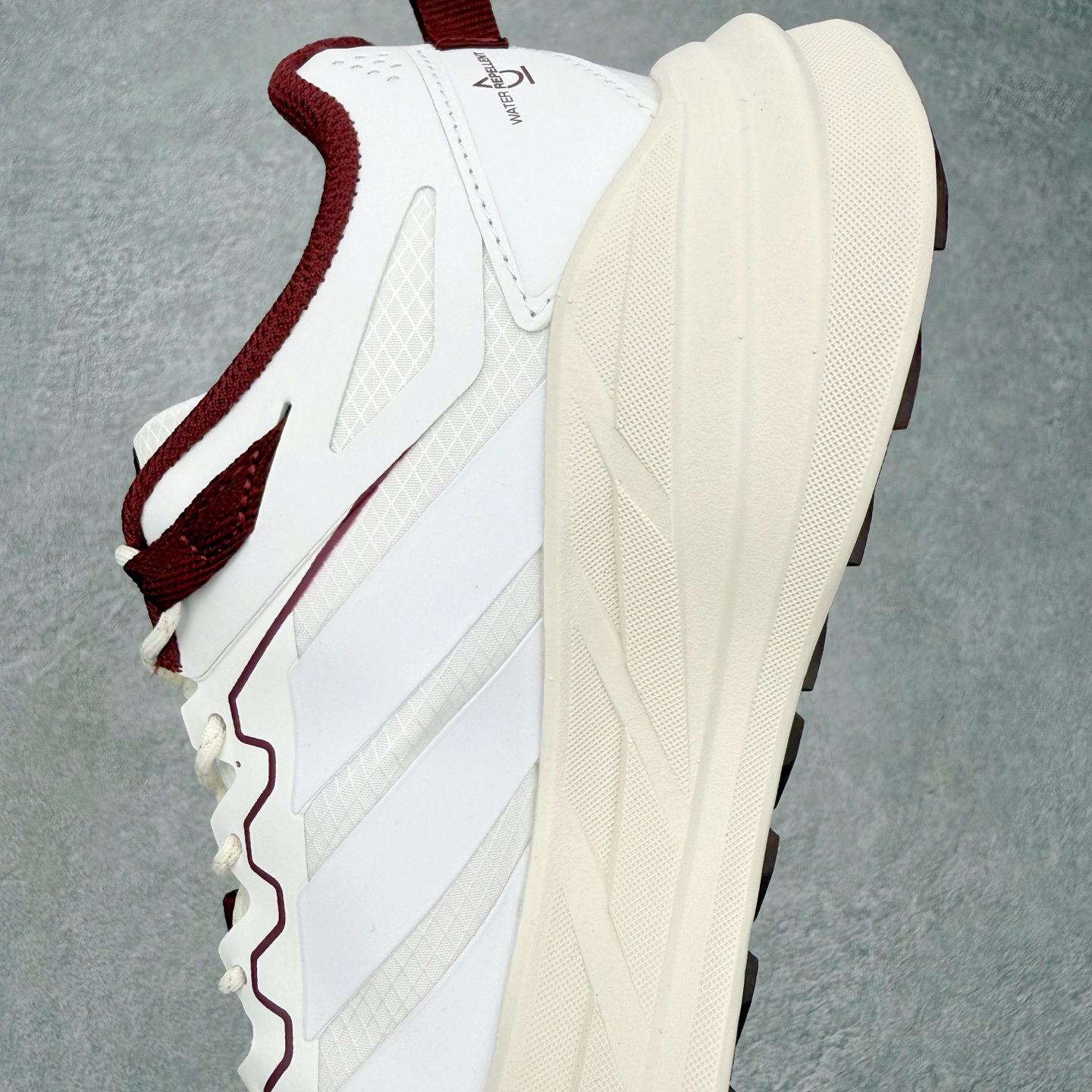 adidas 阿迪达斯 TERREX FREEHIKER LT 男子超轻防泼水户外徒步登山鞋 KK188