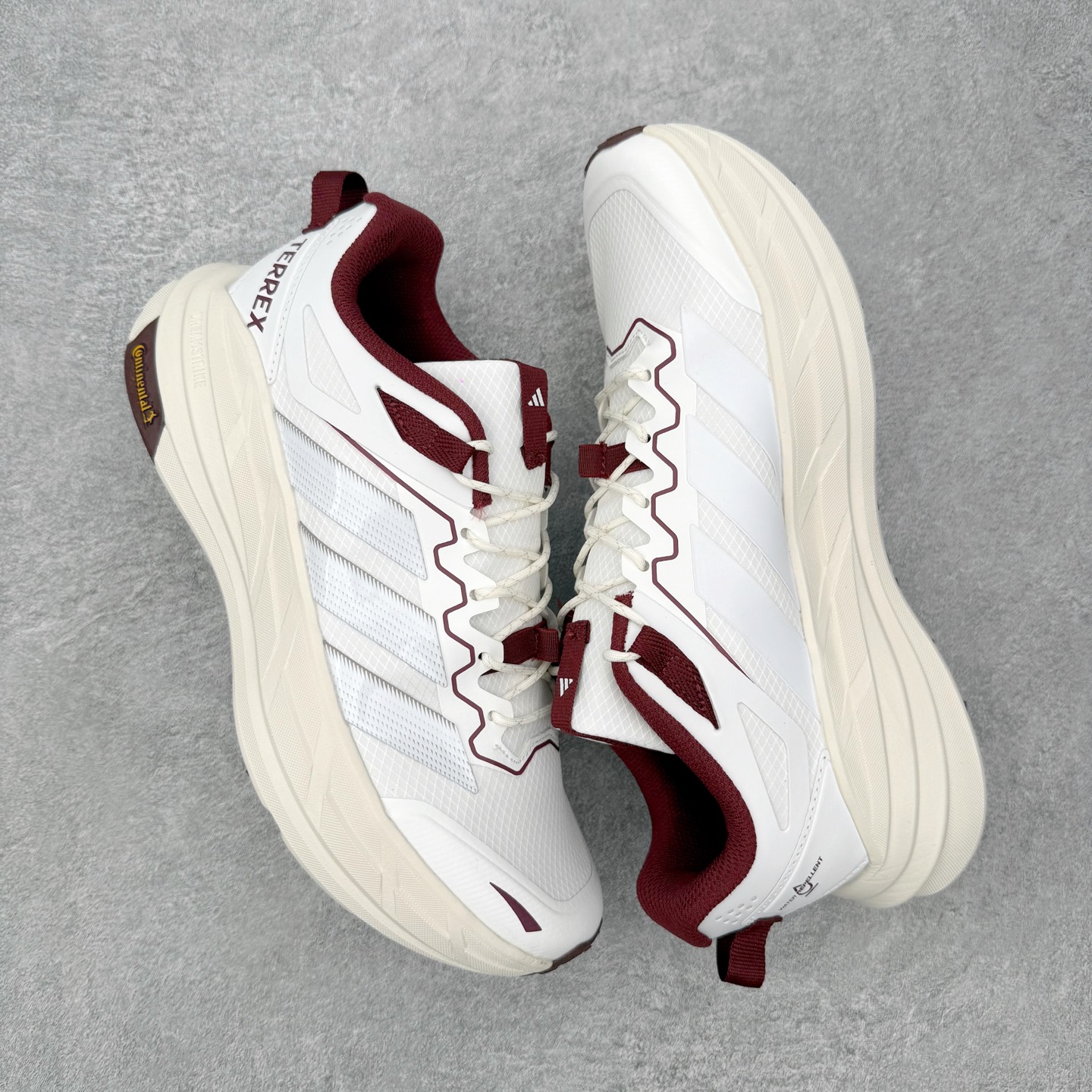 adidas 阿迪达斯 TERREX FREEHIKER LT 男子超轻防泼水户外徒步登山鞋 KK188