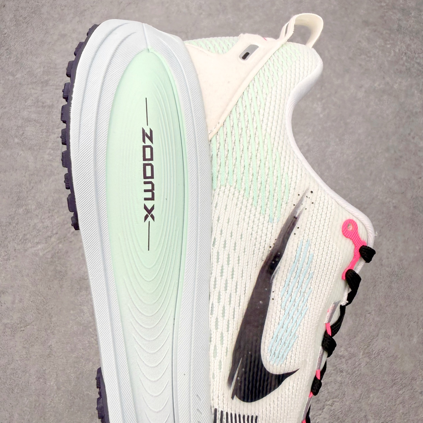 Nike Air Zoom Vomero 18 White Glacier Blue 顶级缓震跑鞋 冰川