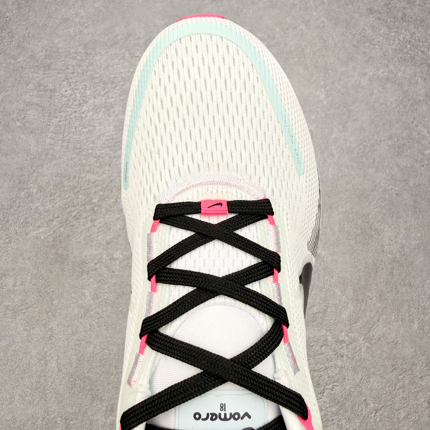 Nike Air Zoom Vomero 18 White Glacier Blue 顶级缓震跑鞋 冰川