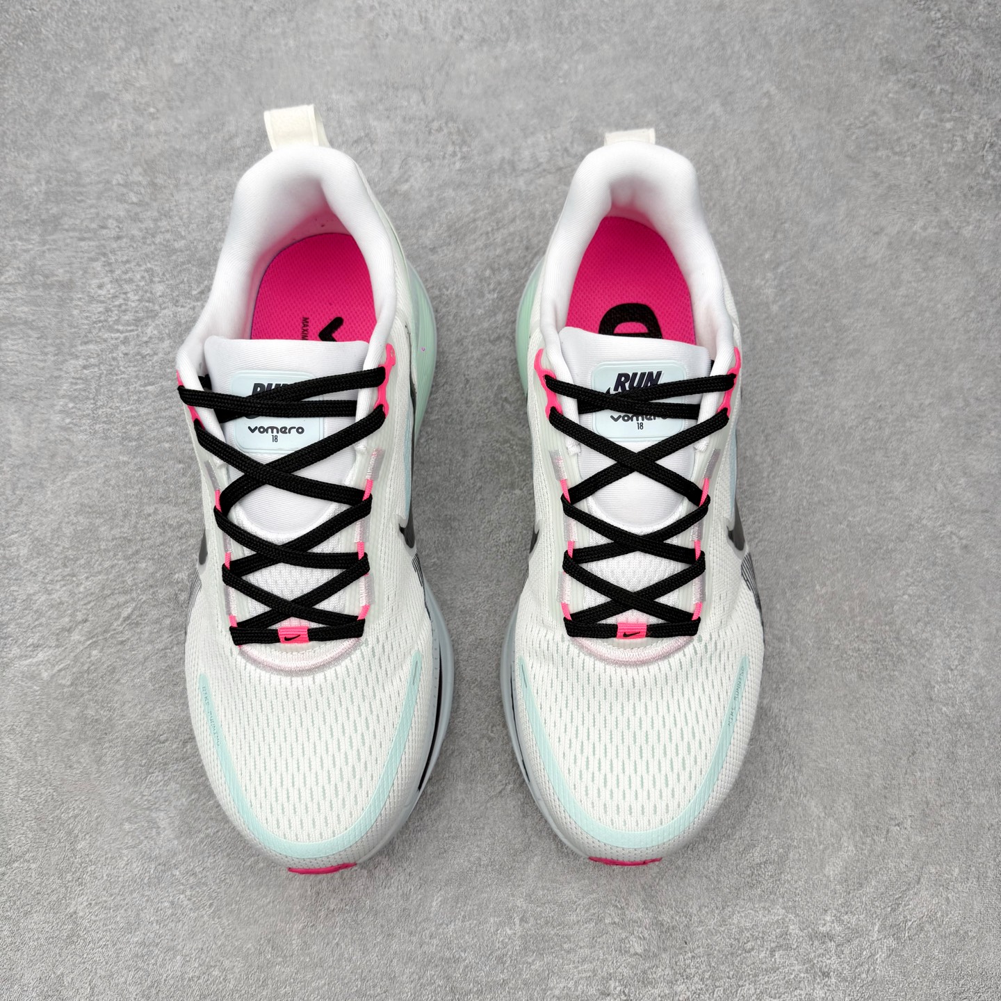 Nike Air Zoom Vomero 18 White Glacier Blue 顶级缓震跑鞋 冰川
