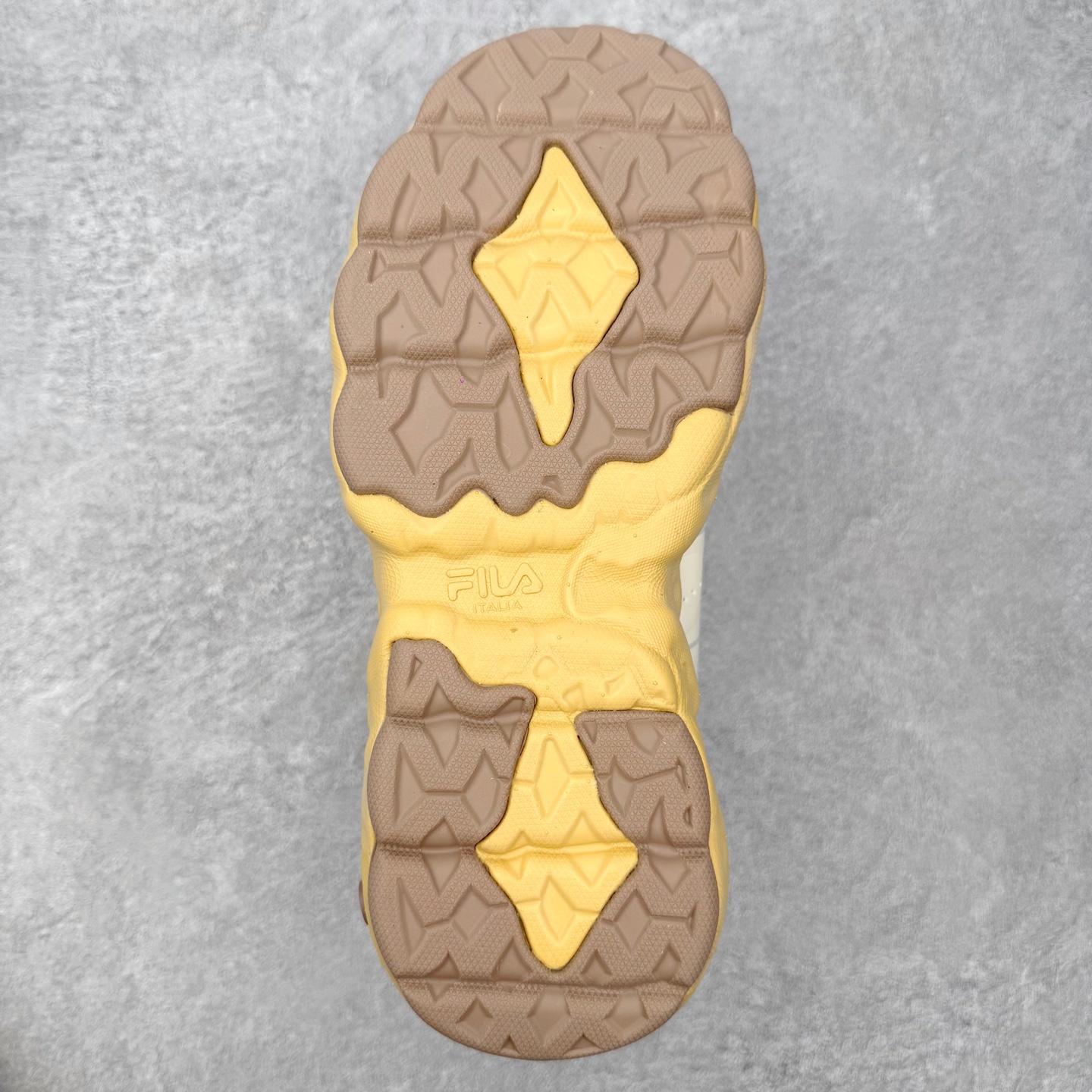 FILA斐乐 MUFFIN 松饼鞋 时尚个性潮流经典复古运动百搭舒适厚底面包 减震耐磨轻便 低帮 生活休