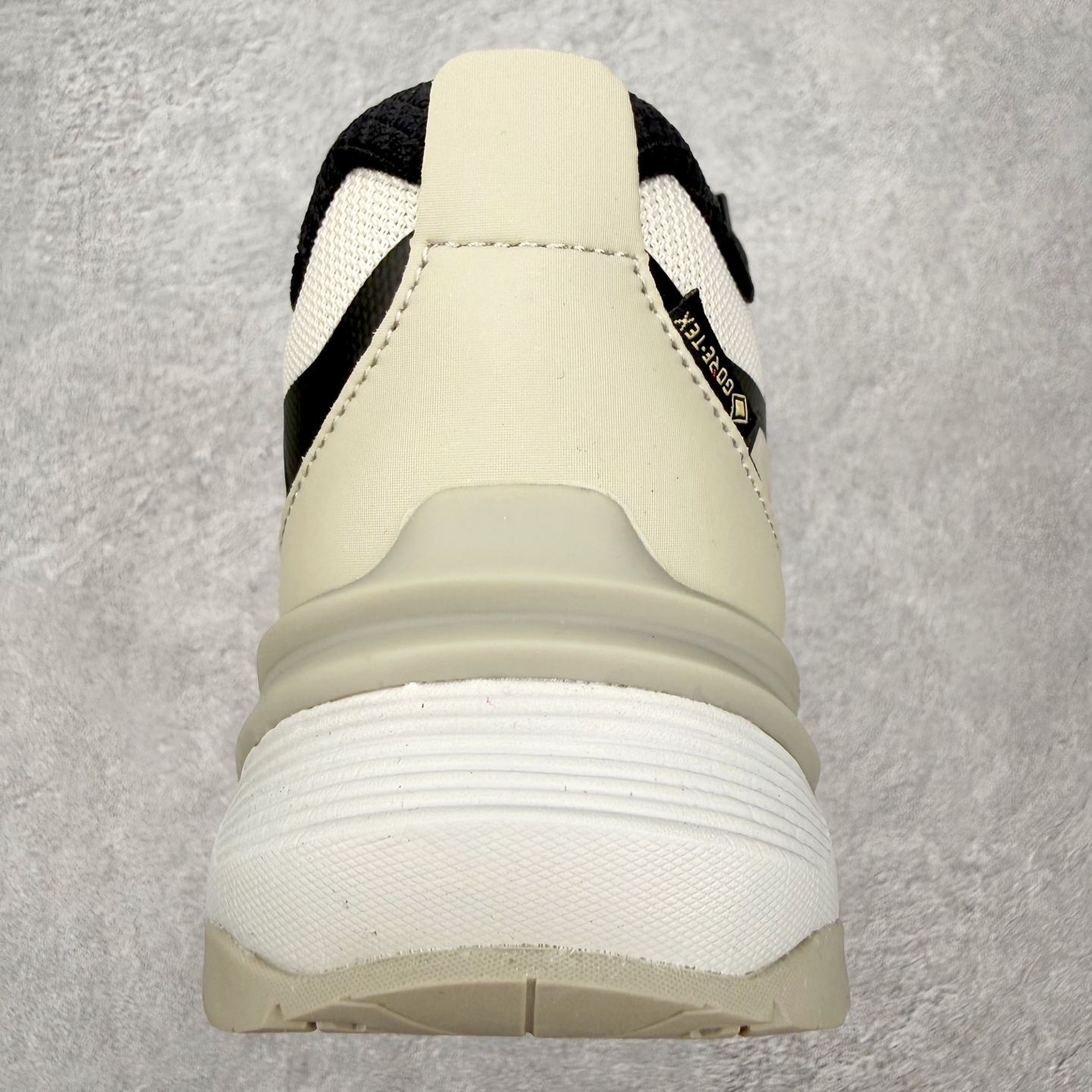 迪桑特DESCENTE Dualis 织物 PRIME GTX WIRE 2.0 BOA 防水低帮生活休