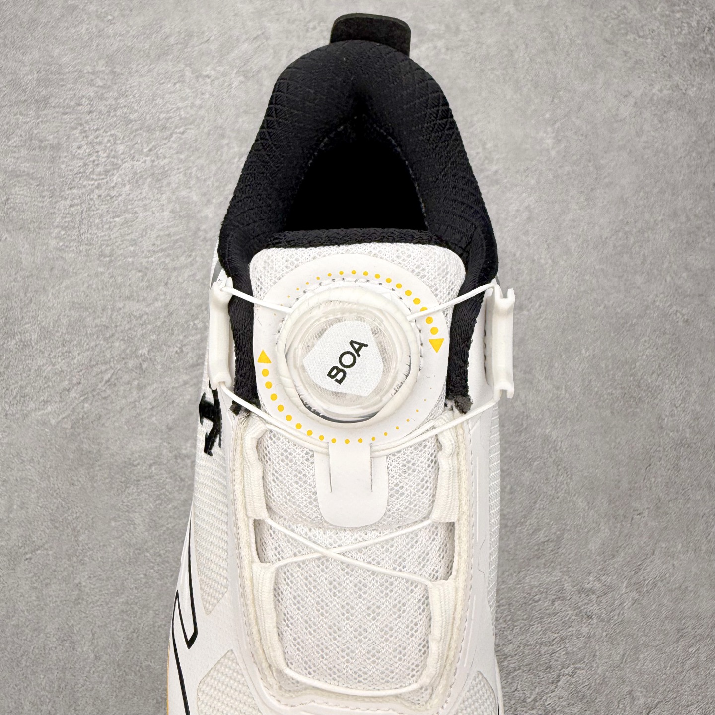 迪桑特DESCENTE Dualis 织物 PRIME GTX WIRE 2.0 BOA 防水低帮生活休