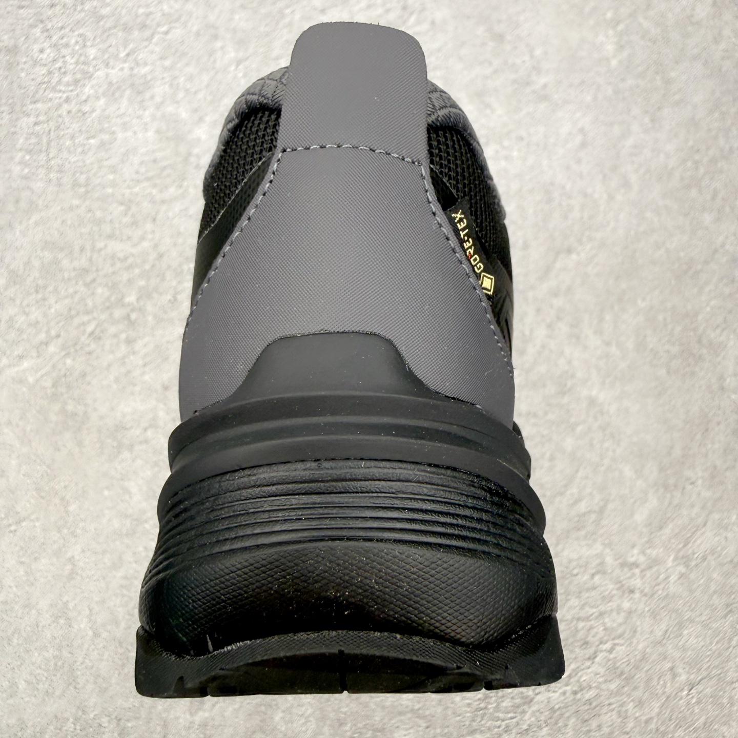 迪桑特DESCENTE Dualis 织物 PRIME GTX WIRE 2.0 BOA 防水低帮生活休