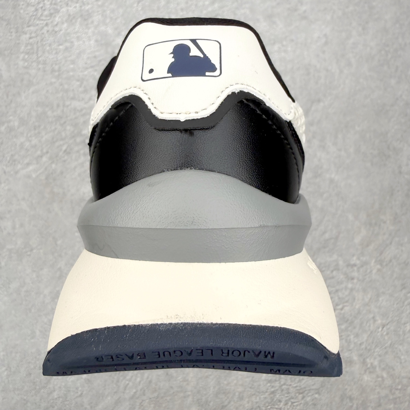 ＃M纯原 MLB Chunky Runner 皮革透气大网眼 5cm厚底复古防滑耐磨增高低帮老爹鞋 男女