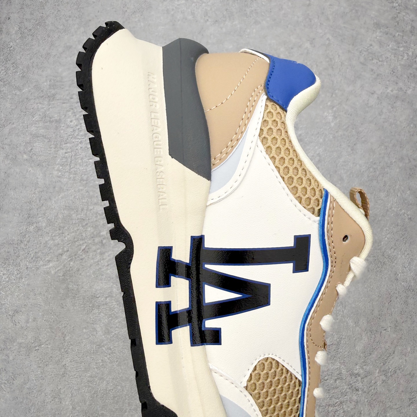 ＃M纯原 MLB Chunky Runner 皮革透气大网眼 5cm厚底复古防滑耐磨增高低帮老爹鞋 男女