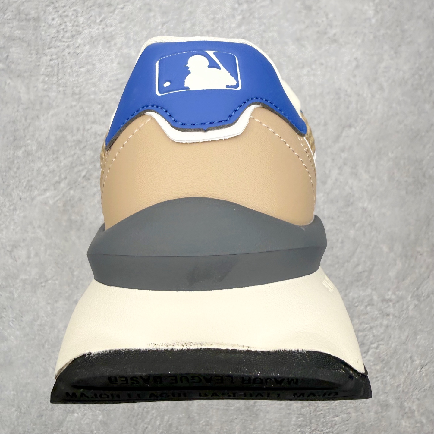 ＃M纯原 MLB Chunky Runner 皮革透气大网眼 5cm厚底复古防滑耐磨增高低帮老爹鞋 男女