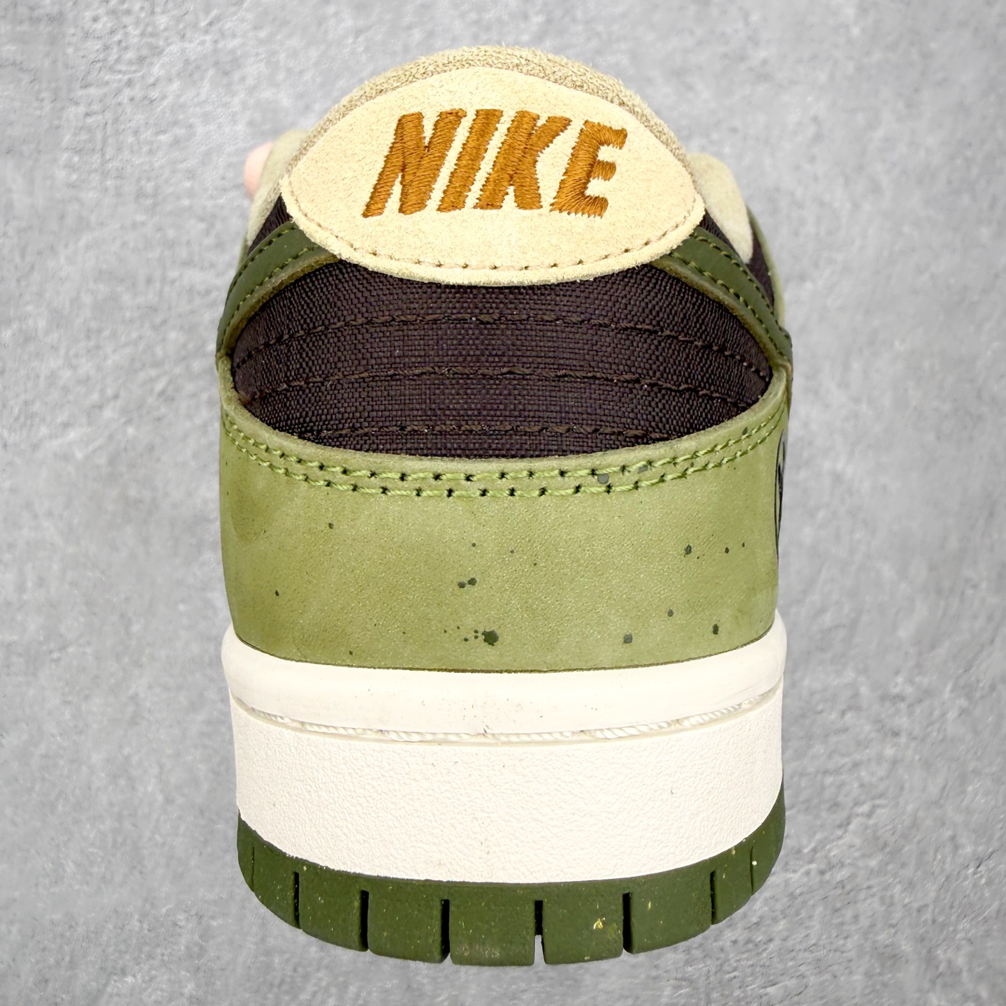 ＃纯原 Yuto Horigome x NK Dunk SB Low “Asparagus” 联名绿白 