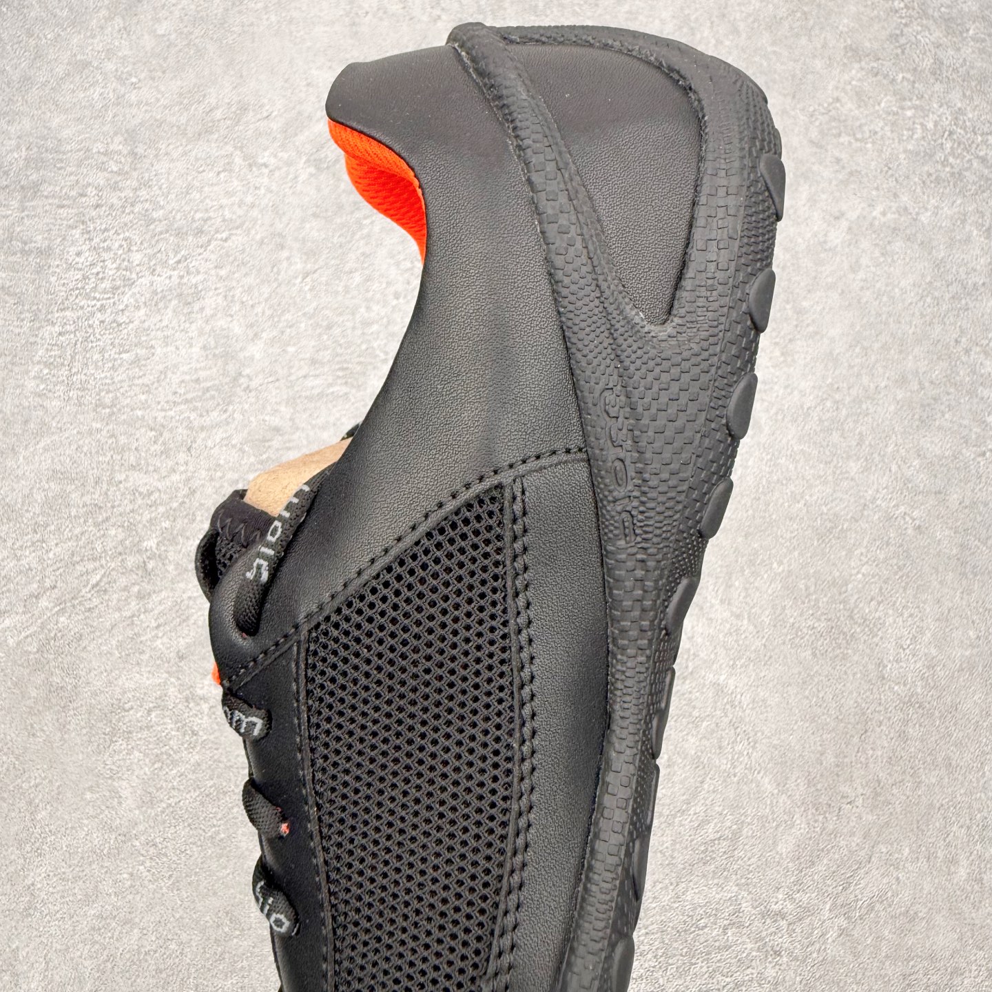 ecco爱步 BIOM Everyday M 舒适百搭潮流个性通勤简约 低帮 生活休闲鞋 ECCO以三大