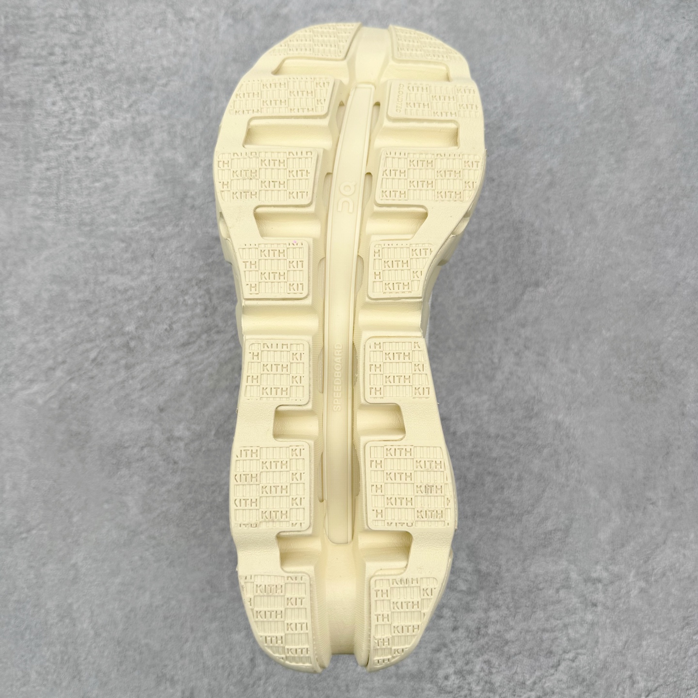On x KITH K-Tech 1 昂跑舒适贴合透气跑步鞋 黑色四层组合大底 原数据开版这款联名跑鞋采