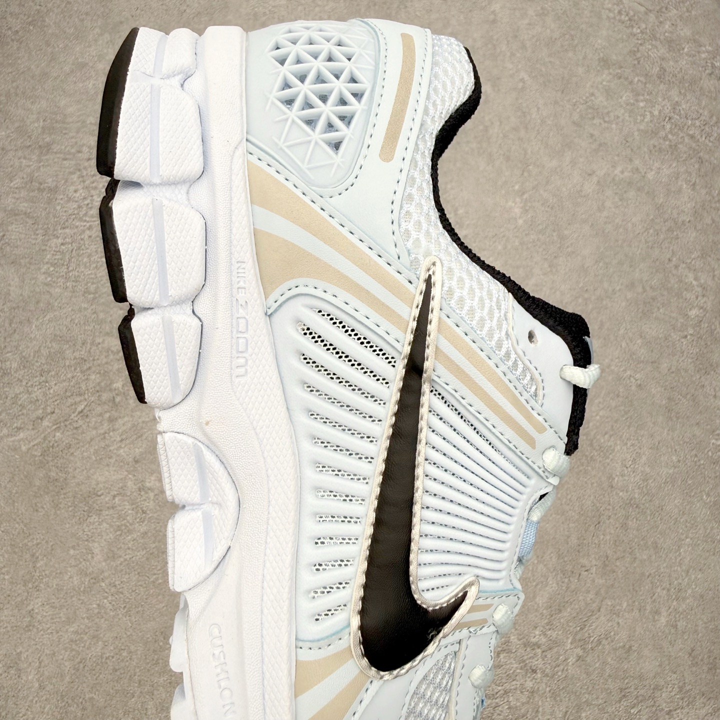 ＃OX纯原 NK Air Zoom Vomero 5 经典复古潮流运动跑鞋 FJ2028-401 原装纸