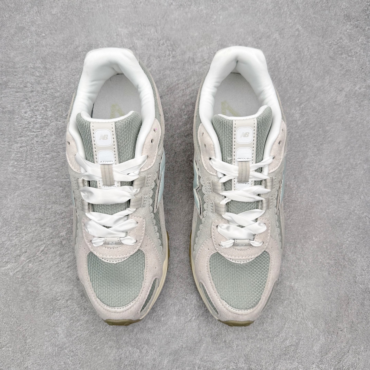 New Balance NB204L 舒适百搭耐磨轻便低帮 生活休闲鞋 男女同款 尺码：36 37 37