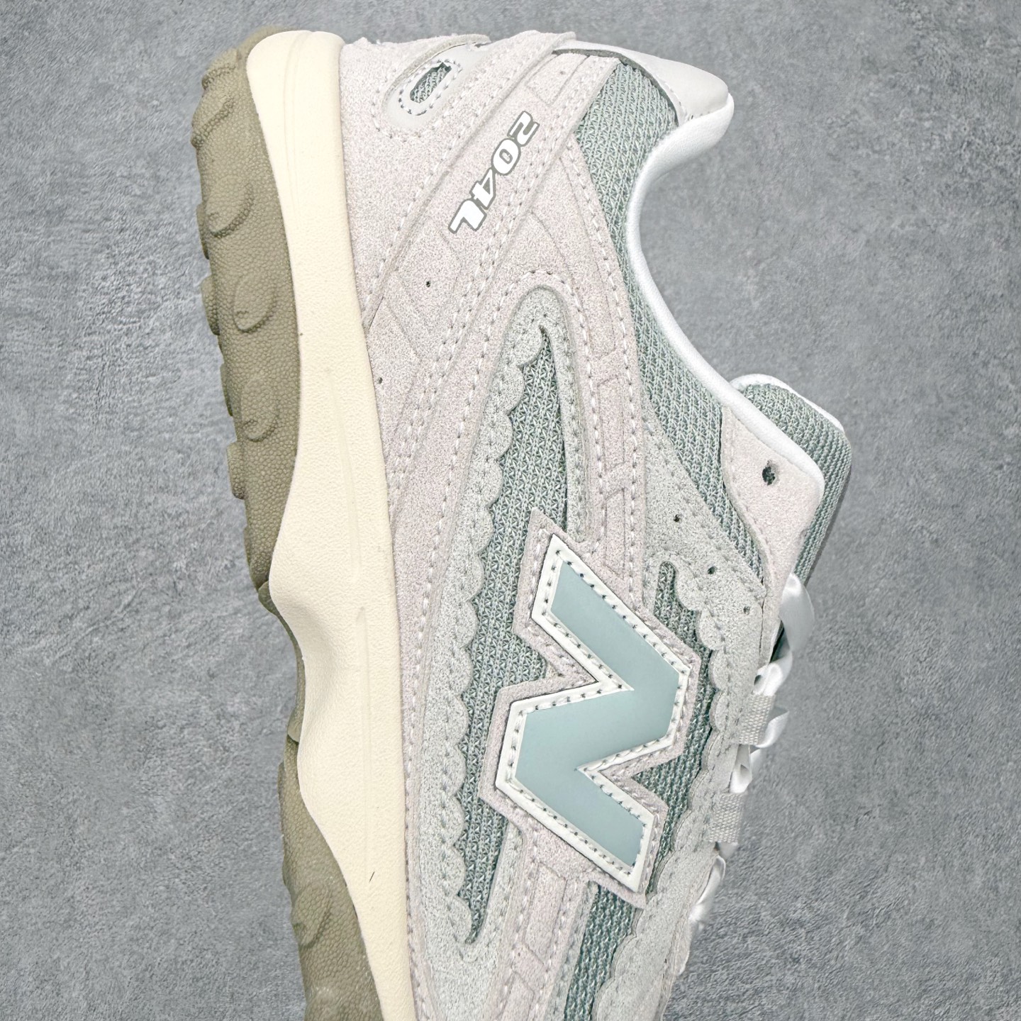 New Balance NB204L 舒适百搭耐磨轻便低帮 生活休闲鞋 男女同款 尺码：36 37 37