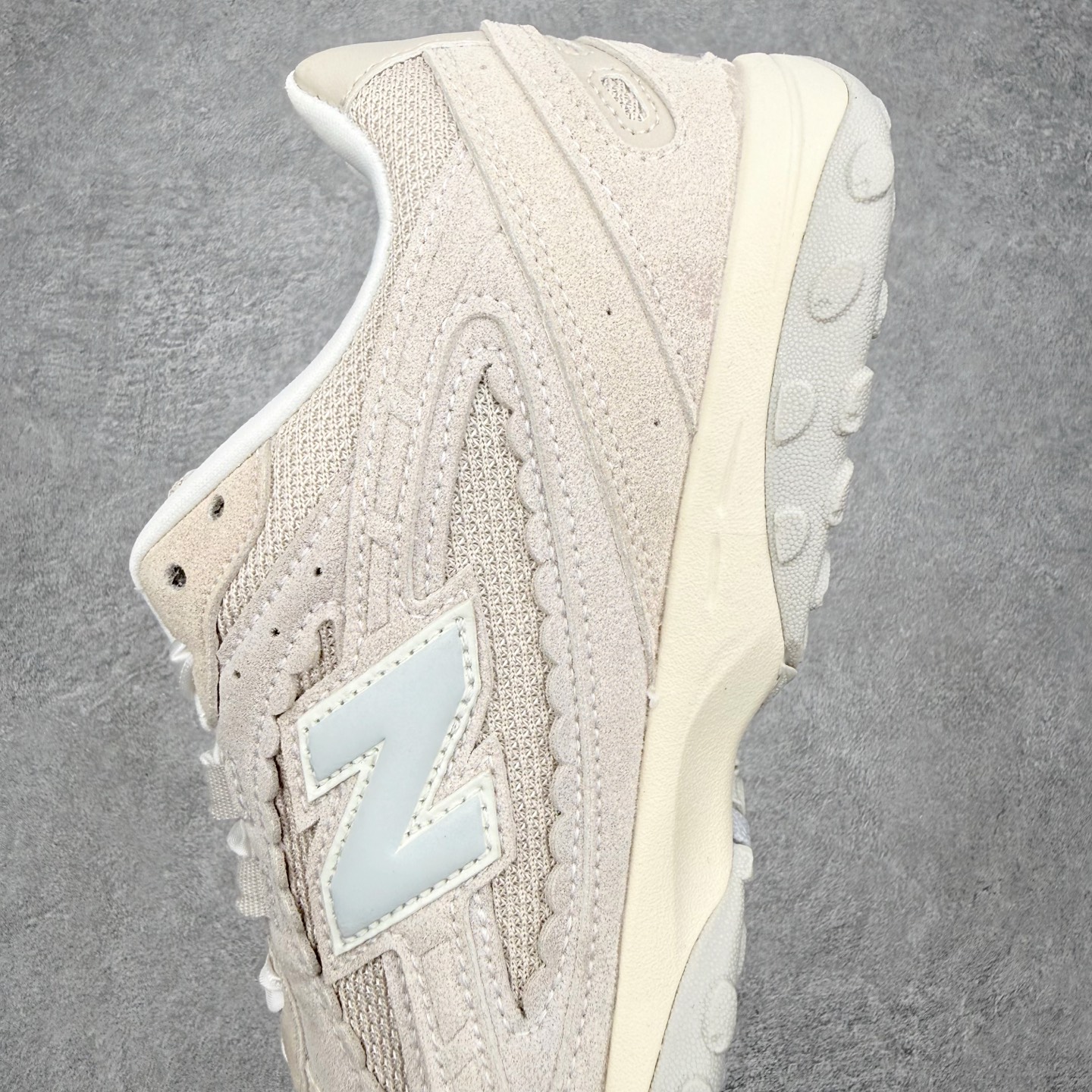 New Balance NB204L 舒适百搭耐磨轻便低帮 生活休闲鞋 男女同款 尺码：36 37 37