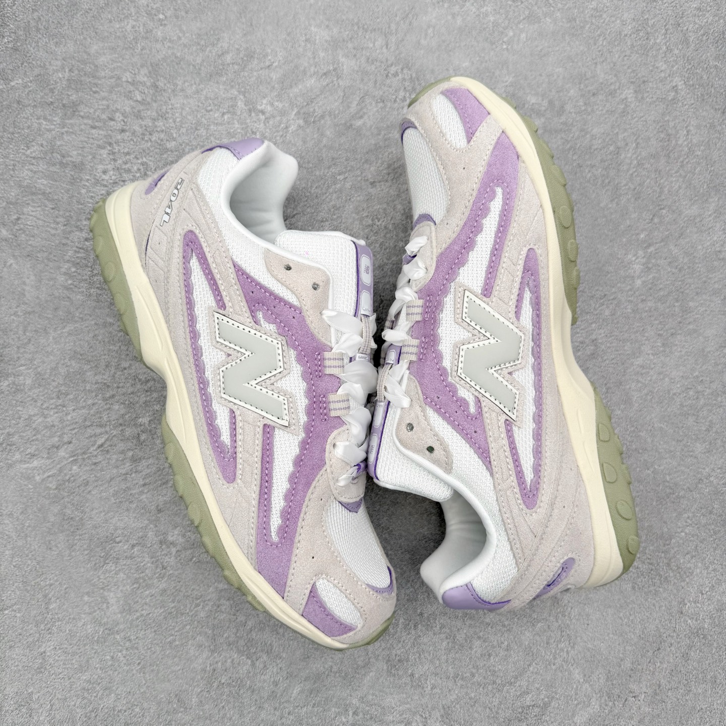 New Balance NB204L 舒适百搭耐磨轻便低帮 生活休闲鞋 男女同款 尺码：36 37 37