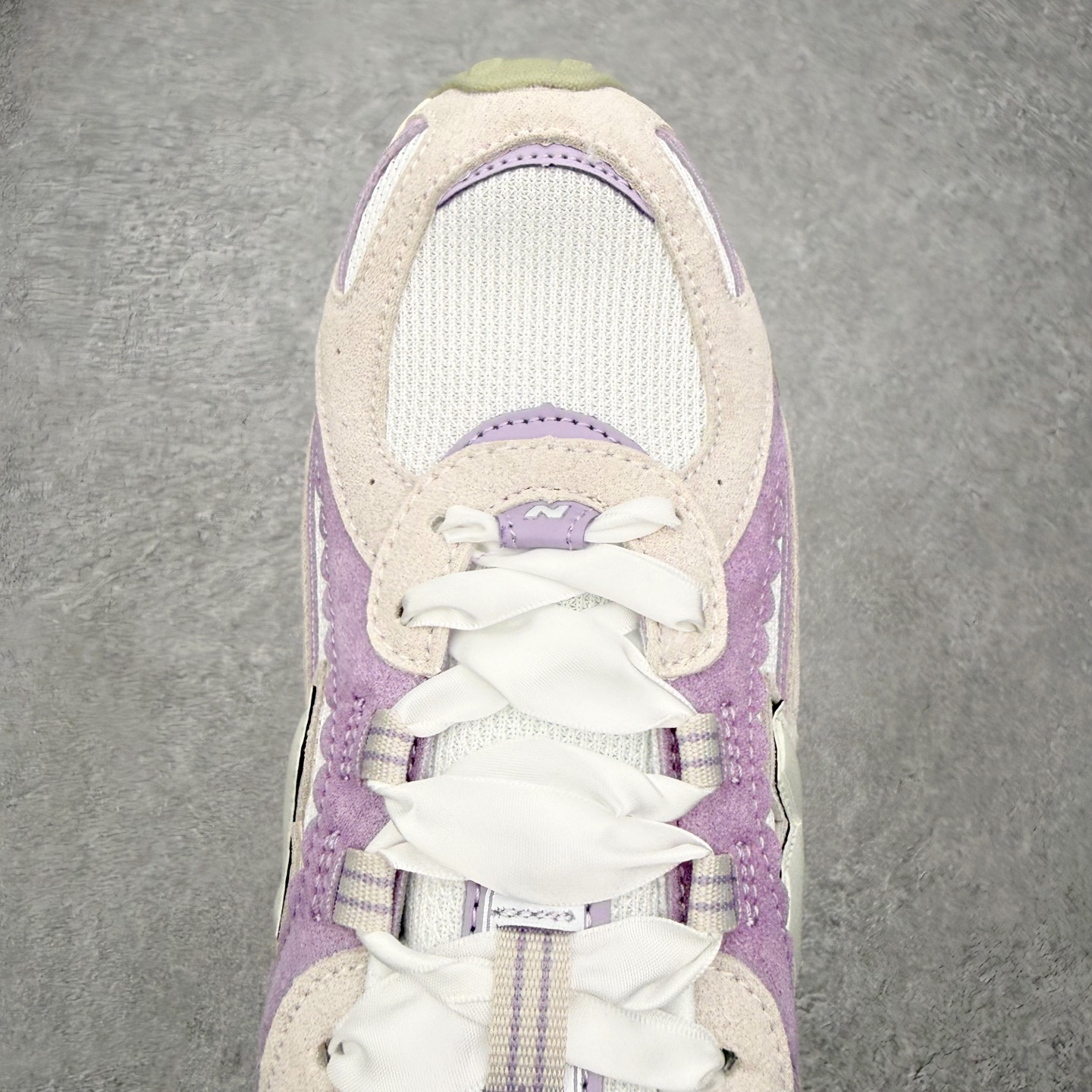 New Balance NB204L 舒适百搭耐磨轻便低帮 生活休闲鞋 男女同款 尺码：36 37 37