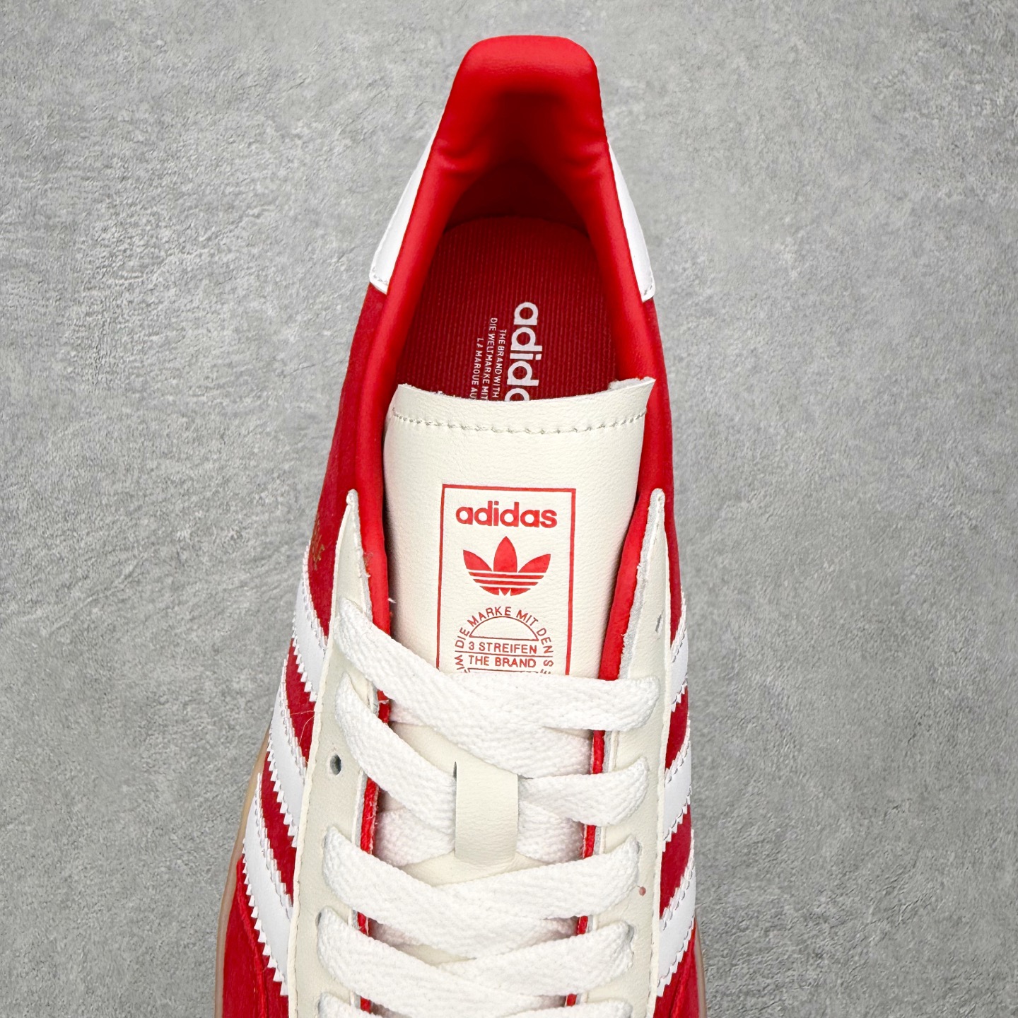 图片[5]-AD Gazelle Indoor Trainers 羚羊内训系列低帮复古百搭休闲运动德训风板鞋 IH9652 90年代经典的复刻版！自60年代以足球训练鞋面世以来,Gazelle就以其经典设计席卷全球。1991年版本的复刻,再造经典Gazelle。采用皮革打造,搭配浊色细节,让这款经典更加简约。尺码：36 36⅔ 37⅓ 38 38⅔ 39⅓ 40 40⅔ 41⅓ 42 42⅔ 43⅓ 44⅓ 44⅔ 45-选品中心