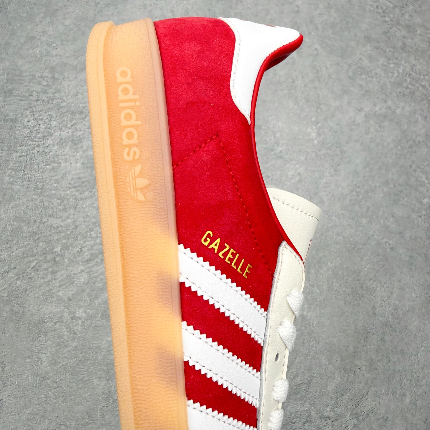 图片[6]-AD Gazelle Indoor Trainers 羚羊内训系列低帮复古百搭休闲运动德训风板鞋 IH9652 90年代经典的复刻版！自60年代以足球训练鞋面世以来,Gazelle就以其经典设计席卷全球。1991年版本的复刻,再造经典Gazelle。采用皮革打造,搭配浊色细节,让这款经典更加简约。尺码：36 36⅔ 37⅓ 38 38⅔ 39⅓ 40 40⅔ 41⅓ 42 42⅔ 43⅓ 44⅓ 44⅔ 45-选品中心