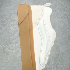 Vans Knu Skool 米白生胶万斯低帮复古休闲胖胖面包鞋肥胖版大LOGO原版全皮猪八面料货号:V Vans Knu Skool 米白生胶万斯低帮复古休闲胖胖面包鞋肥胖版大LOGO原版全皮猪八面料货号:V