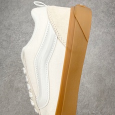 Vans Knu Skool 米白生胶万斯低帮复古休闲胖胖面包鞋肥胖版大LOGO原版全皮猪八面料货号:V Vans Knu Skool 米白生胶万斯低帮复古休闲胖胖面包鞋肥胖版大LOGO原版全皮猪八面料货号:V