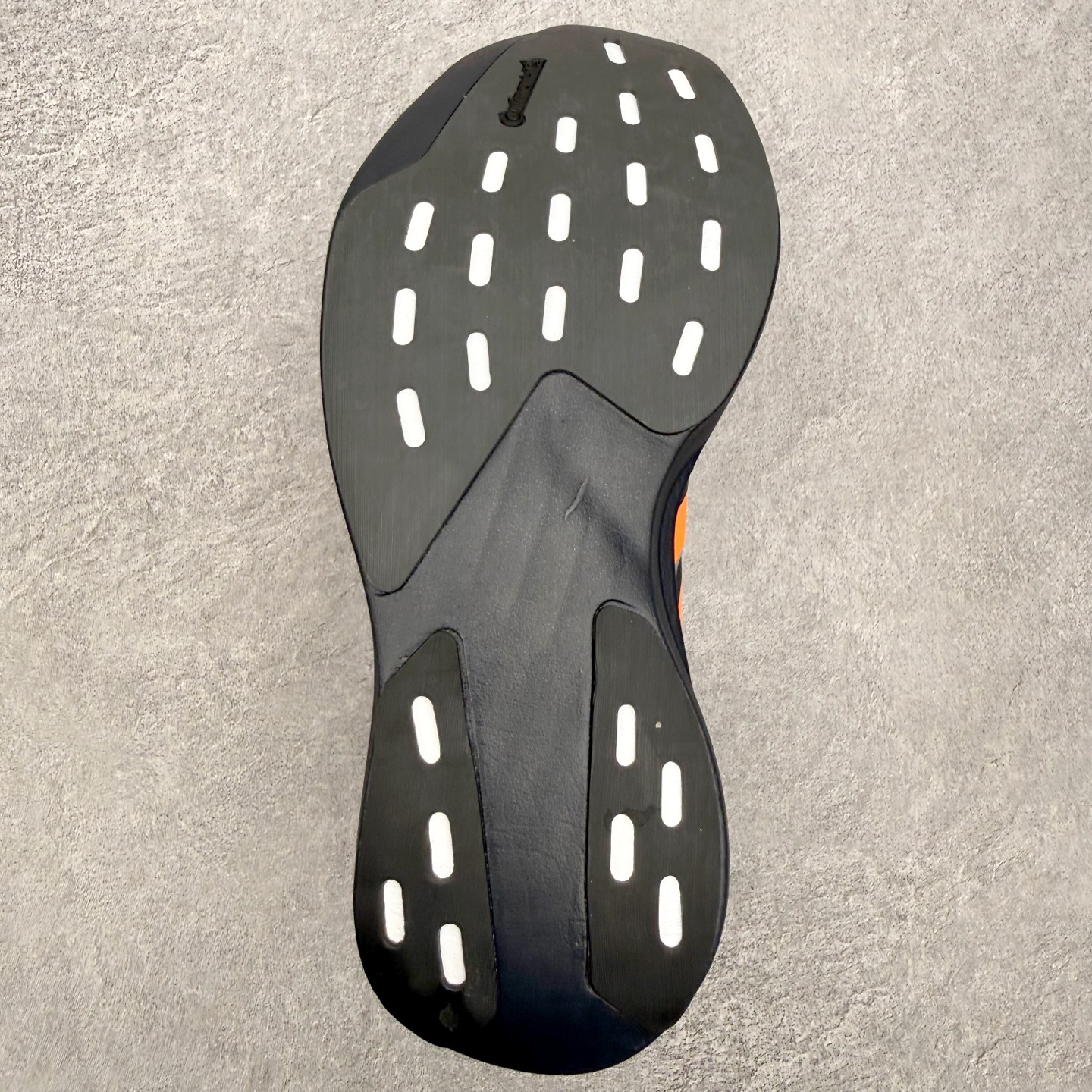 AD Adizero EVO SL EXO 马拉松竞速专业跑鞋 CELERMESH针织网面非常轻薄 纤维