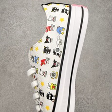 Converse × Hello Kitty AND Friends Chuck Taylor All Converse × Hello Kitty AND Friends Chuck Taylor All