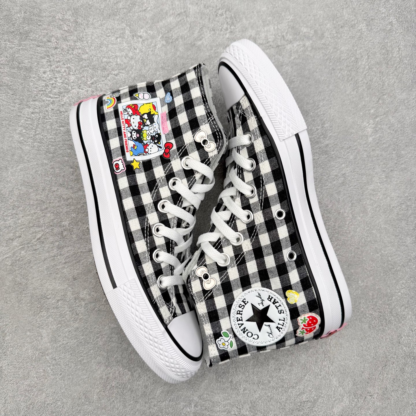 Converse × Hello Kitty and Friends Picnic Chuck Tayl