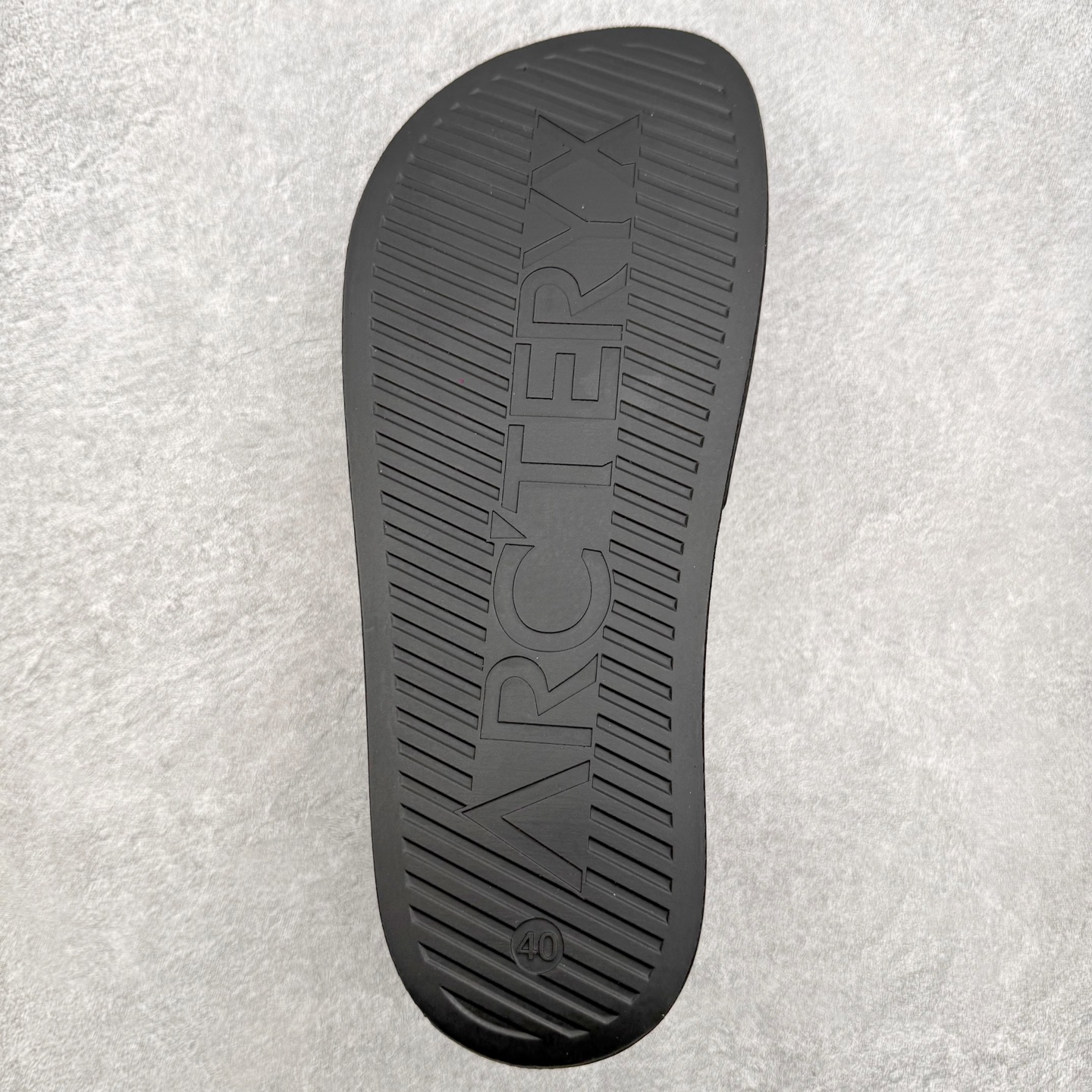 #HP Arcteryx SYLAN 始祖鸟舒适防滑防磨一字拖鞋 男女同款 Arcteryx中文名始祖鸟 #HP Arcteryx SYLAN 始祖鸟舒适防滑防磨一字拖鞋 男女同款 Arcteryx中文名始祖鸟