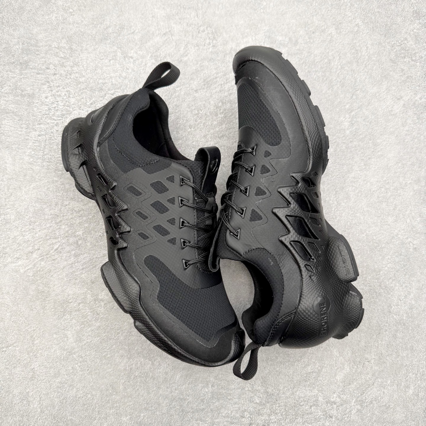 ECCo爱步 Biom C Trail 时尚简约牛皮减震耐磨低帮休闲跑步鞋 ECCO以三大核心特征为依托