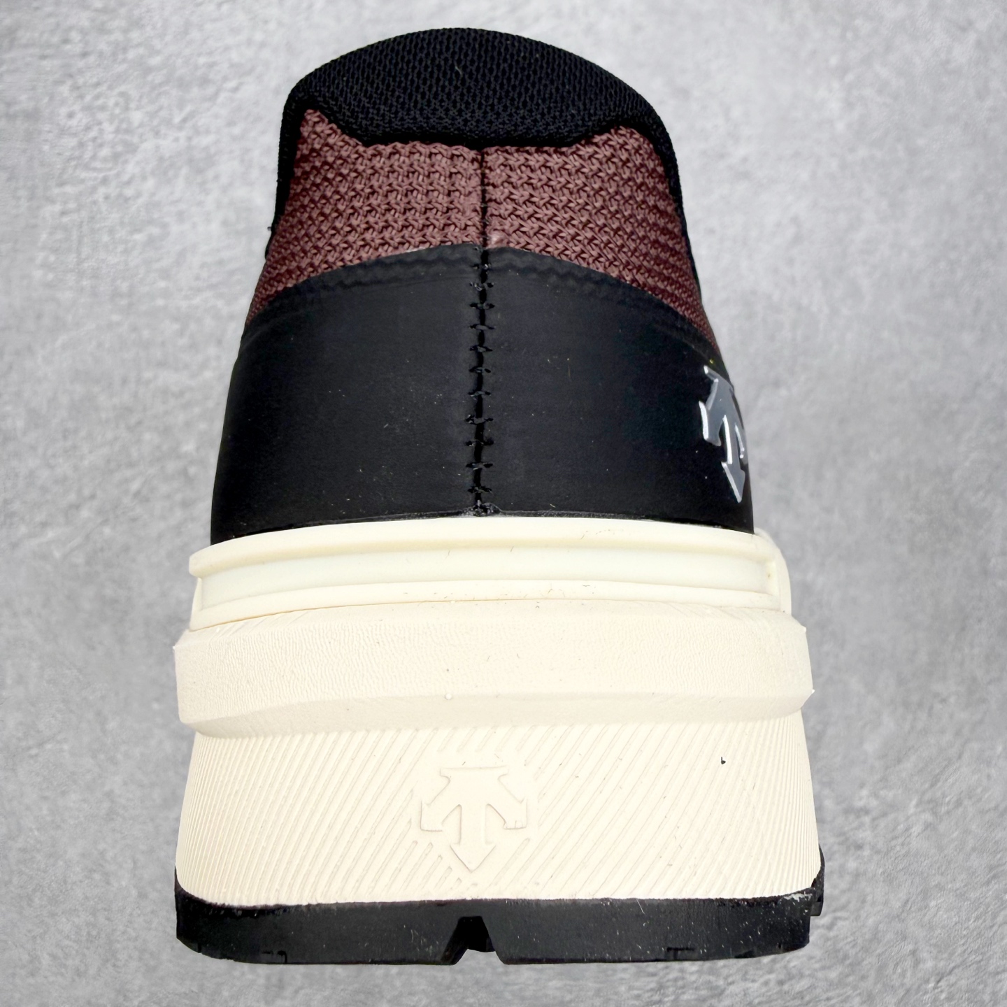 迪桑特DESCENTE Dualis 织物 PRIME GTX WIRE 2.0 BOA 防水低帮生活休