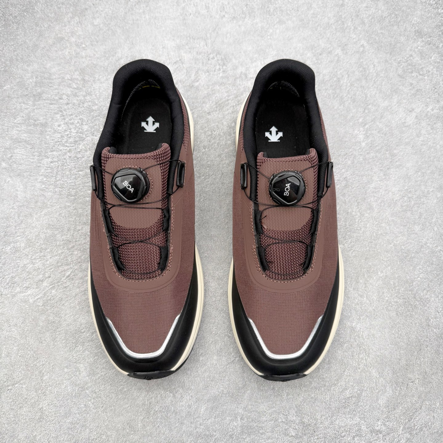 迪桑特DESCENTE Dualis 织物 PRIME GTX WIRE 2.0 BOA 防水低帮生活休