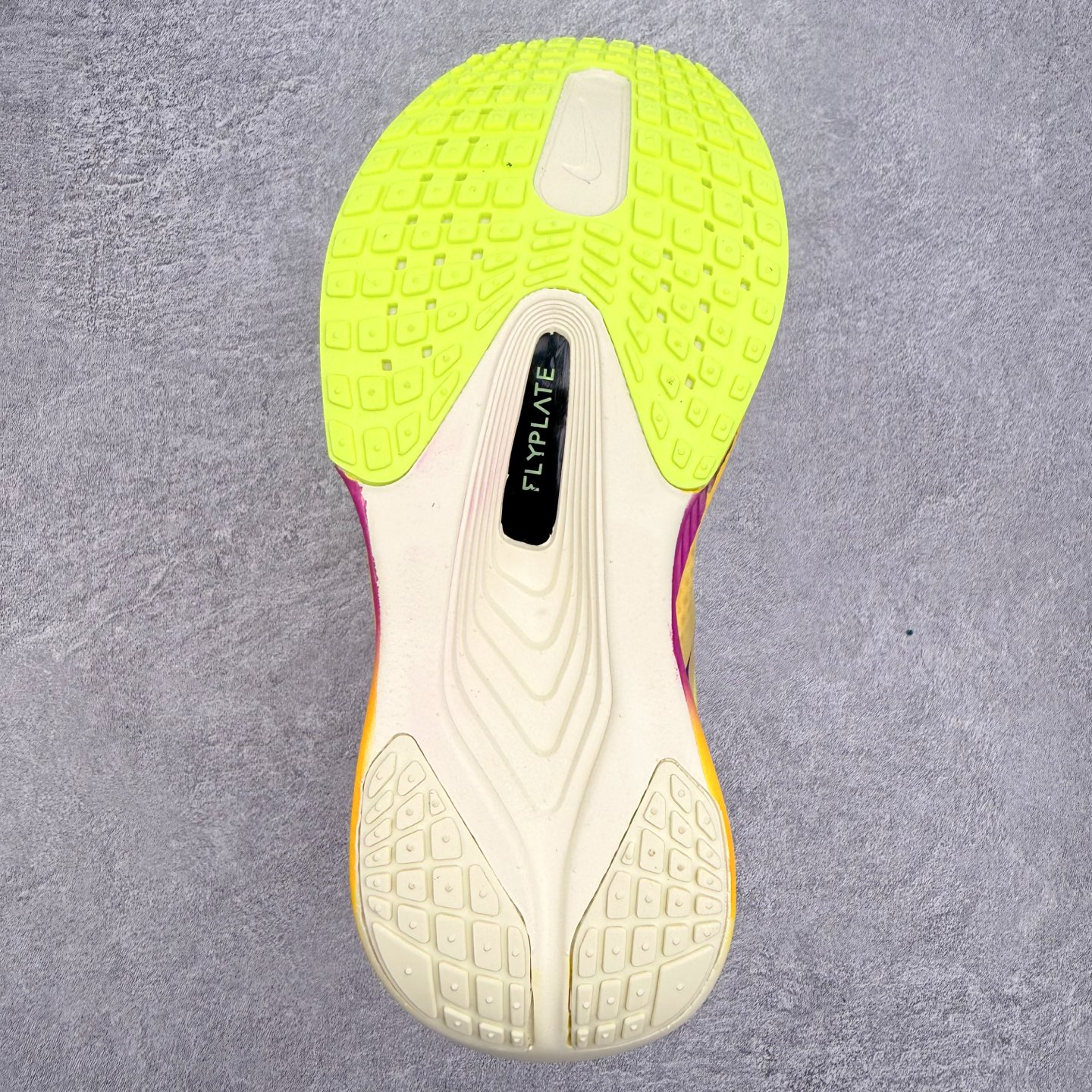 NK ZoomX Invincible Run Flyknit 6 轻量跑鞋 飞织低帮休闲运动慢跑鞋 F