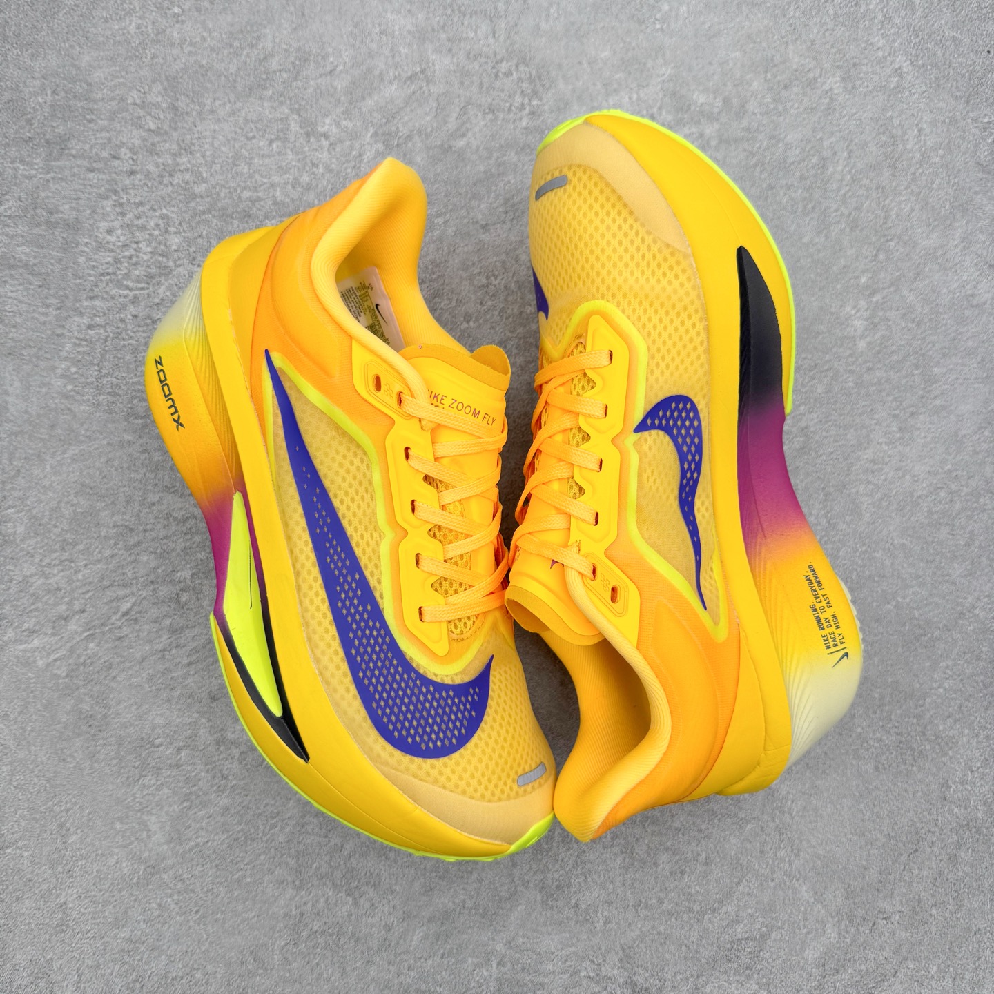 NK ZoomX Invincible Run Flyknit 6 轻量跑鞋 飞织低帮休闲运动慢跑鞋 F