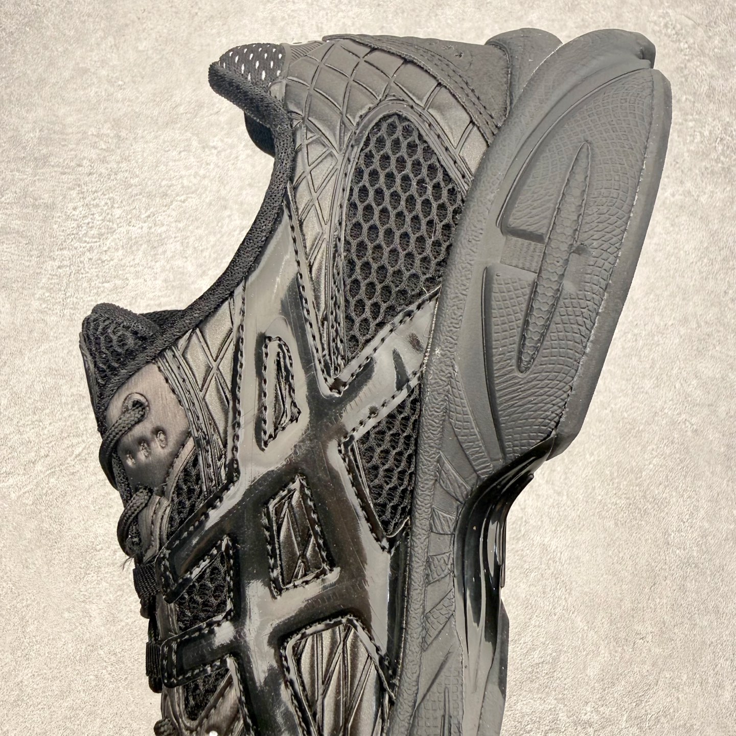 ＃XN ASICS Gel-Nimbus 10.1 亚瑟士雨云10.1代系列轻量缓震休闲运动跑步鞋 欧美