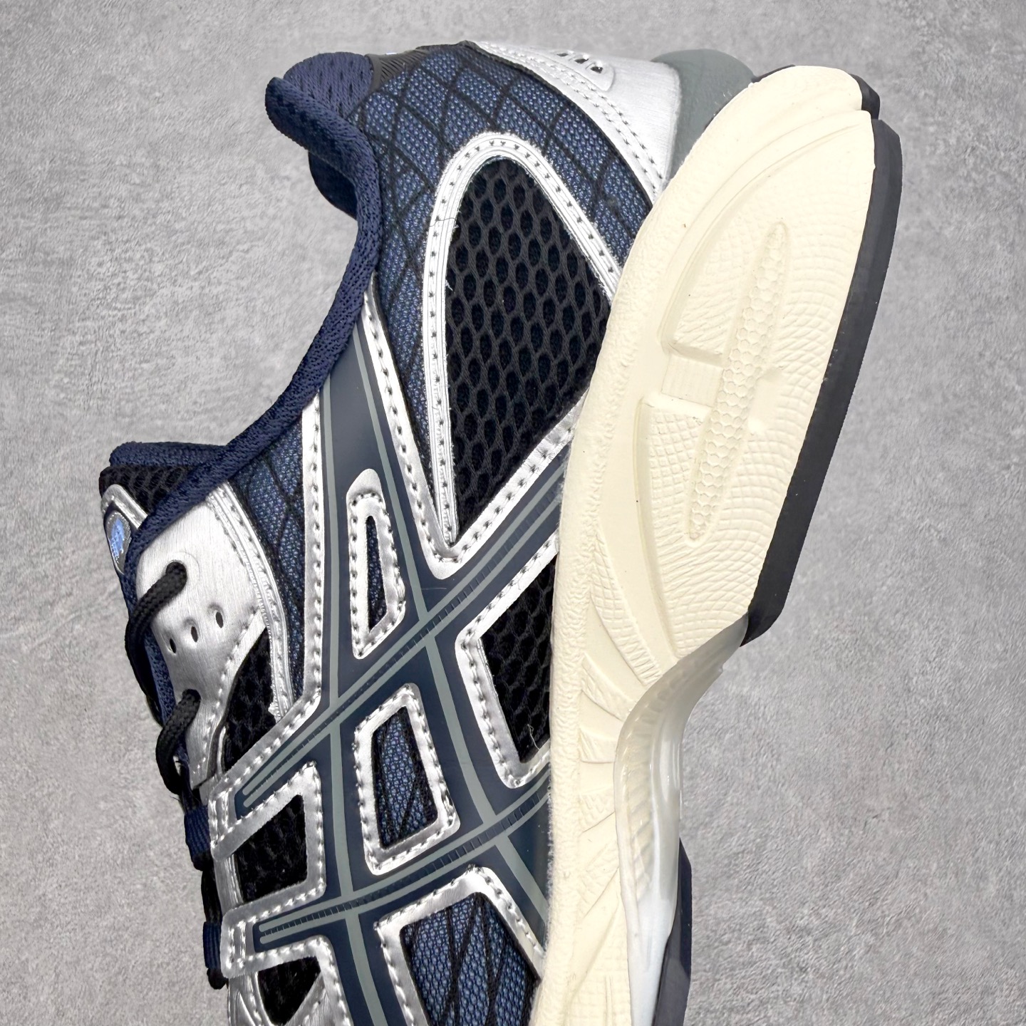 ＃XN ASICS Gel-Nimbus 10.1 亚瑟士雨云10.1代系列轻量缓震休闲运动跑步鞋 欧美