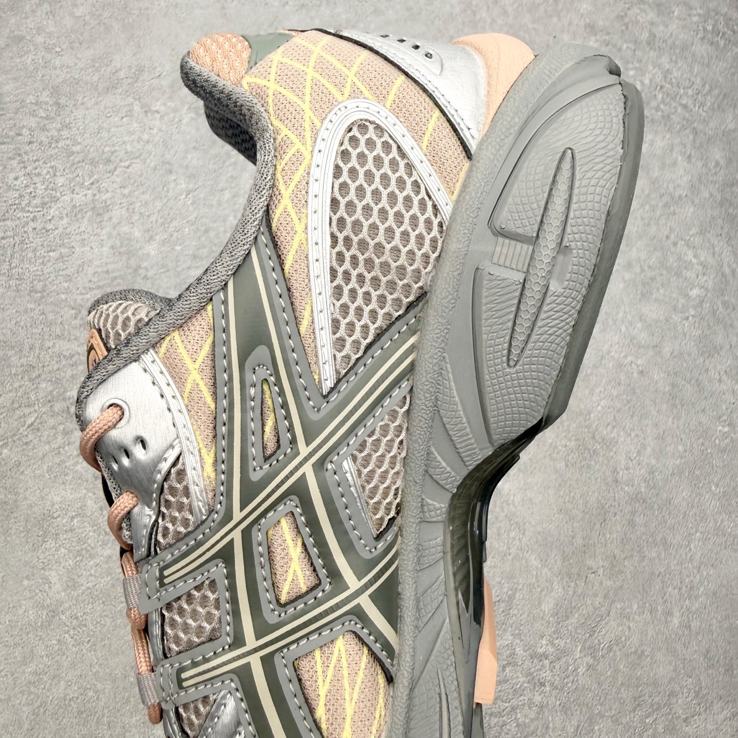 ＃XN ASICS Gel-Nimbus 10.1 亚瑟士雨云10.1代系列轻量缓震休闲运动跑步鞋 欧美