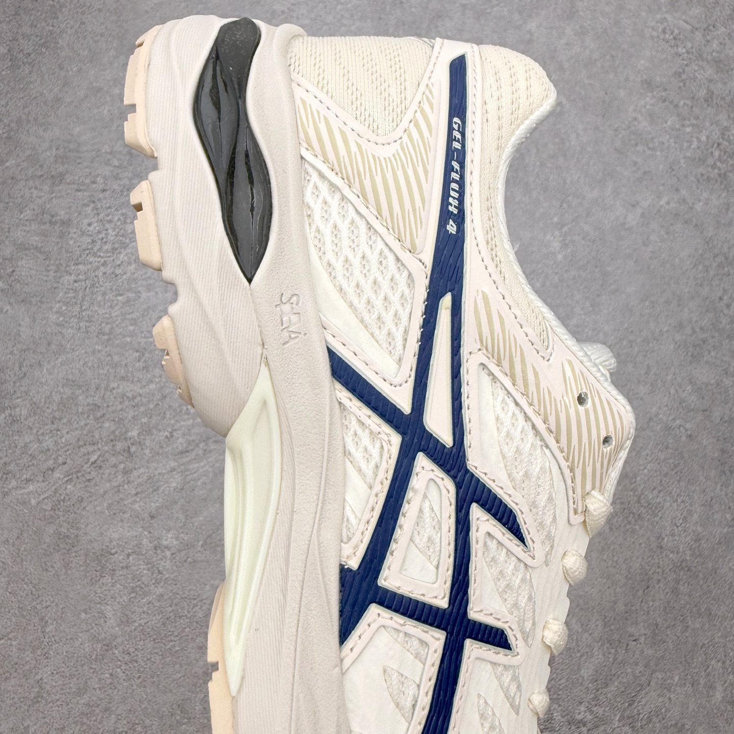 ＃XN Asics Gel-Flux 4代 亚瑟士GF4超轻量复古缓震运动慢跑鞋 采用网织布双密度鞋面材