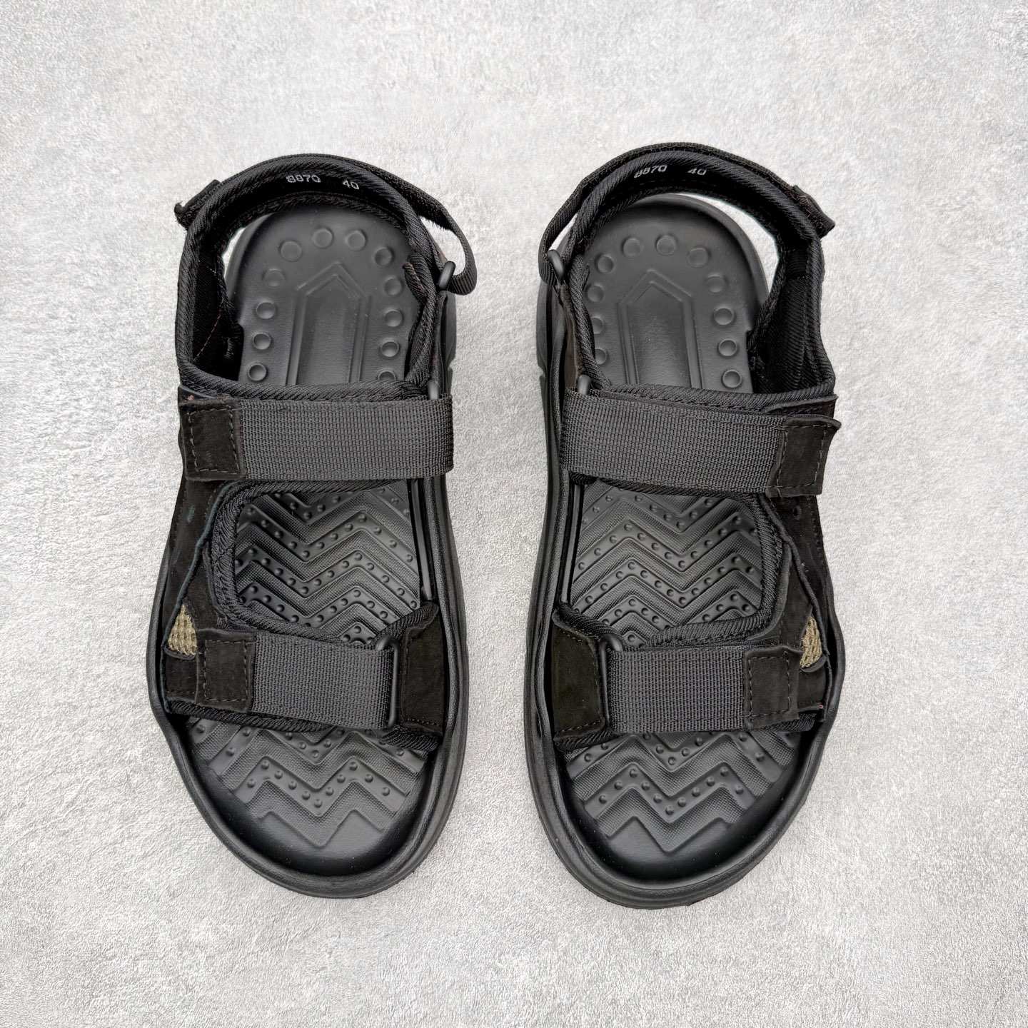 ecco爱步 BIOM LITE W 25秋舒适百搭时尚气质低帮生活休闲鞋凉鞋 ECCO以三大核心特征为