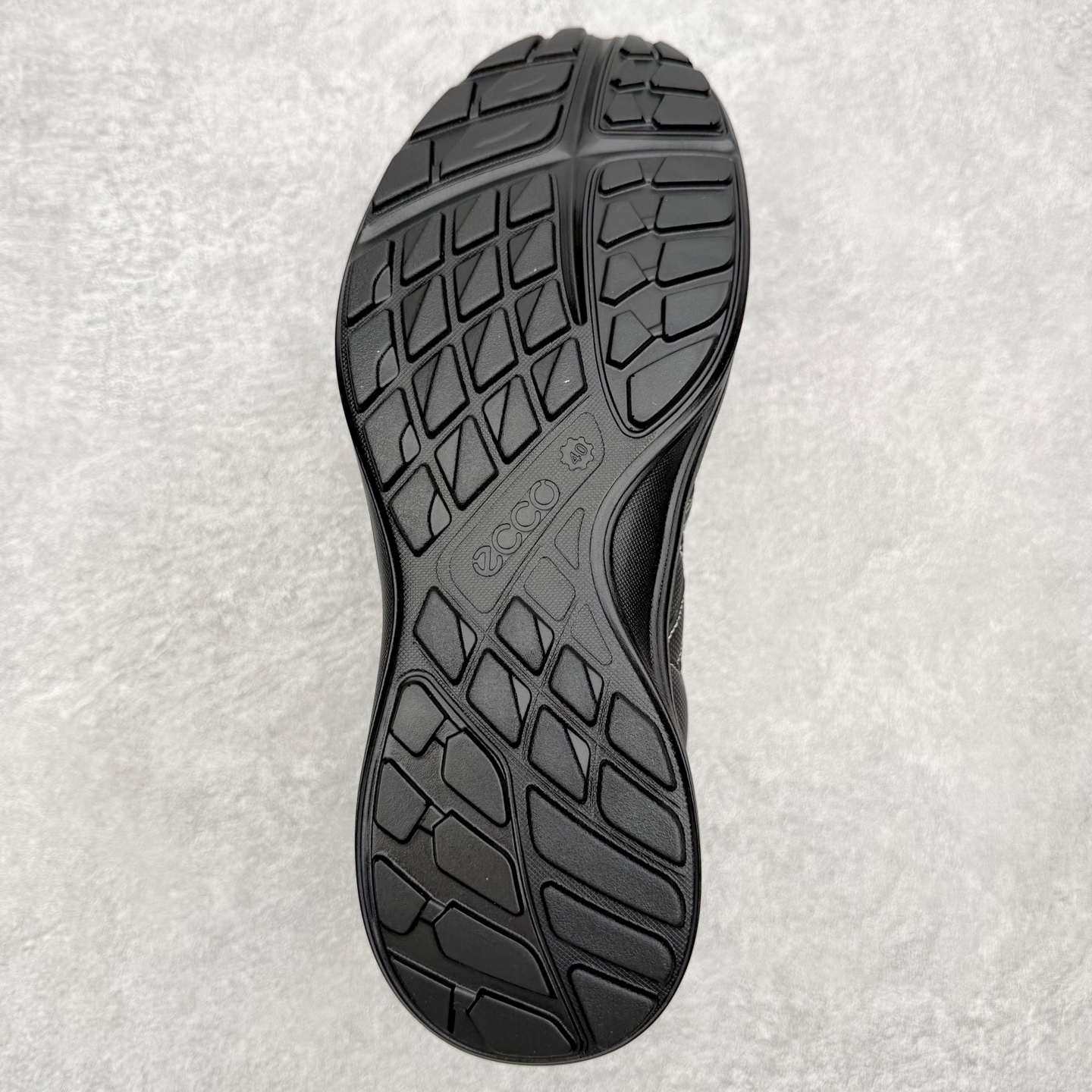 ecco爱步 BIOM LITE W 25秋舒适百搭时尚气质低帮生活休闲鞋 ECCO以三大核心特征为依托