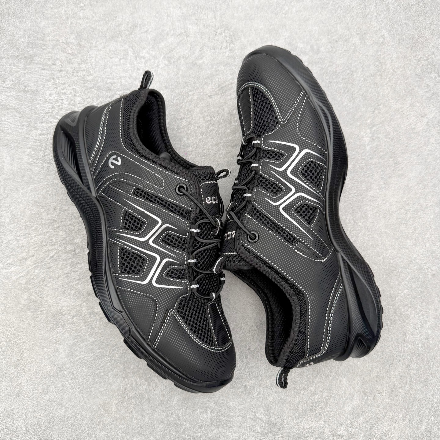 ecco爱步 BIOM LITE W 25秋舒适百搭时尚气质低帮生活休闲鞋 ECCO以三大核心特征为依托