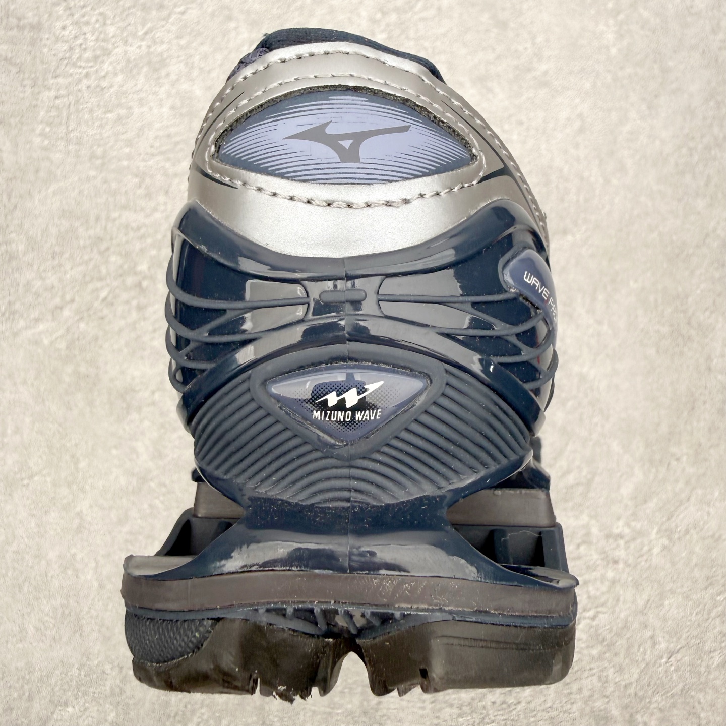 图片[8]-#XN 美津浓 Mizuno Wave Prophecy LS 机械缓震跑鞋 南美特供批次 美津浓（Mizuno）是日本美津浓株式会社于1906年创立的运动品牌，经过一个多世纪的不断努力现已成为世界著名的运动器具、服装和鞋类生产商。美津浓力求服务于各类运动项目，并竭力使运动生活更加愉快和振奋。产品种类齐全，覆盖几乎全部主要运动项目，达到30万多个品类。尺码：36 36.5 37.5 38 38.5 39 40 40.5 41 42 42.5 43 44 44.5 45-选品中心