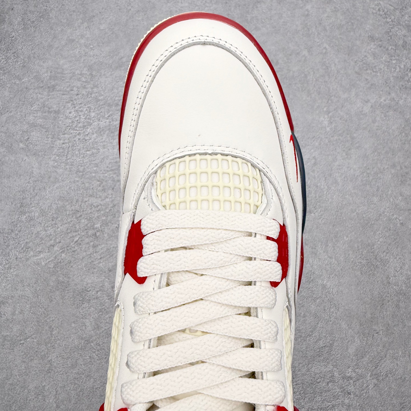 Nigel Sylvester x Jordan Air Jordan AJ4 联名白砖红 IQ8055