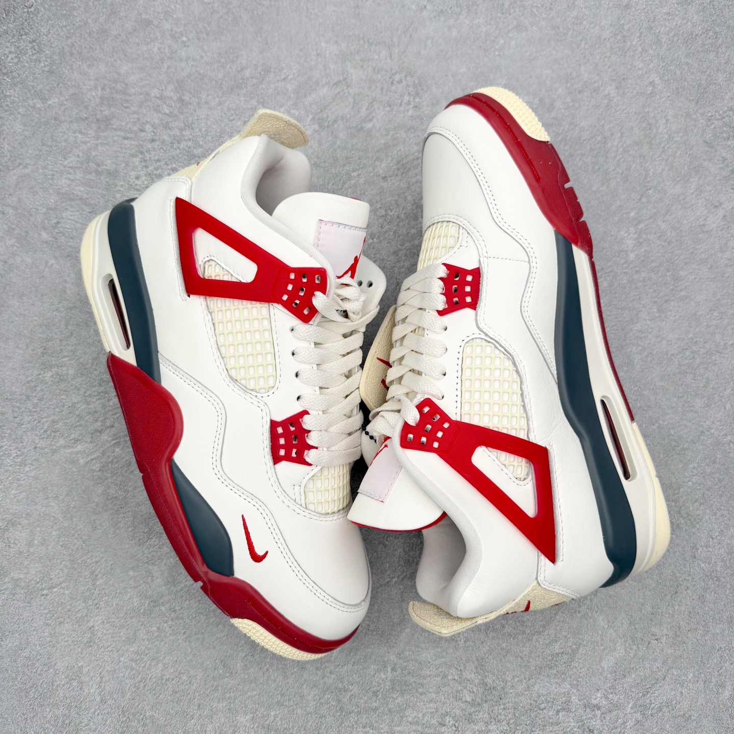 Nigel Sylvester x Jordan Air Jordan AJ4 联名白砖红 IQ8055