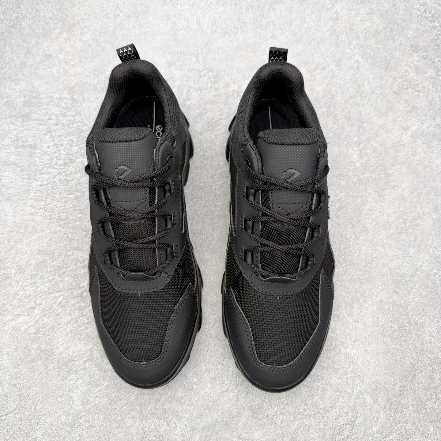 ecco爱步 SS26 BIOM 2.2 TRL 户外舒适百搭通勤低帮生活休闲鞋 ECCO以三大核心特征
