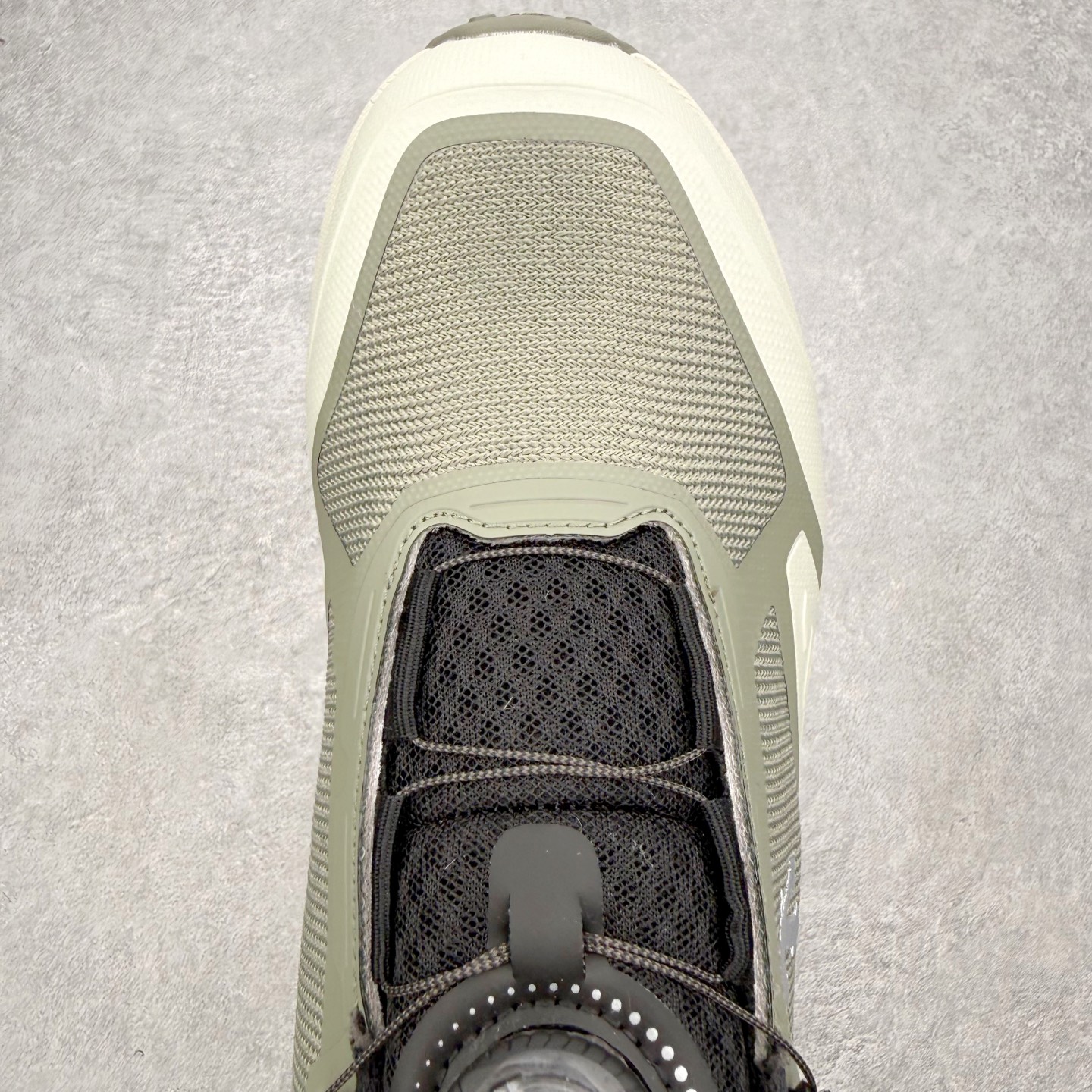 迪桑特DESCENTE Enerzite MTN SPRINT WIRE GTX 舒适通勤BOA 跑步鞋