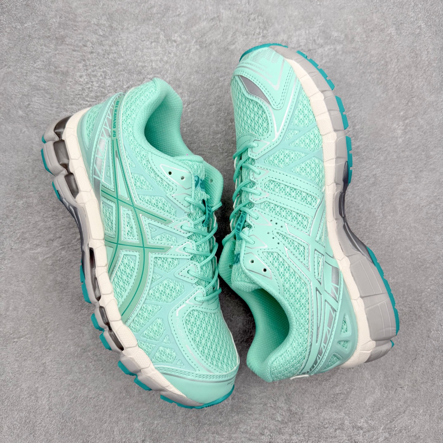 Asics Gel-kayano 20 亚瑟士舒适时尚低帮跑步鞋 GEL-KAYANO 20代问世于20