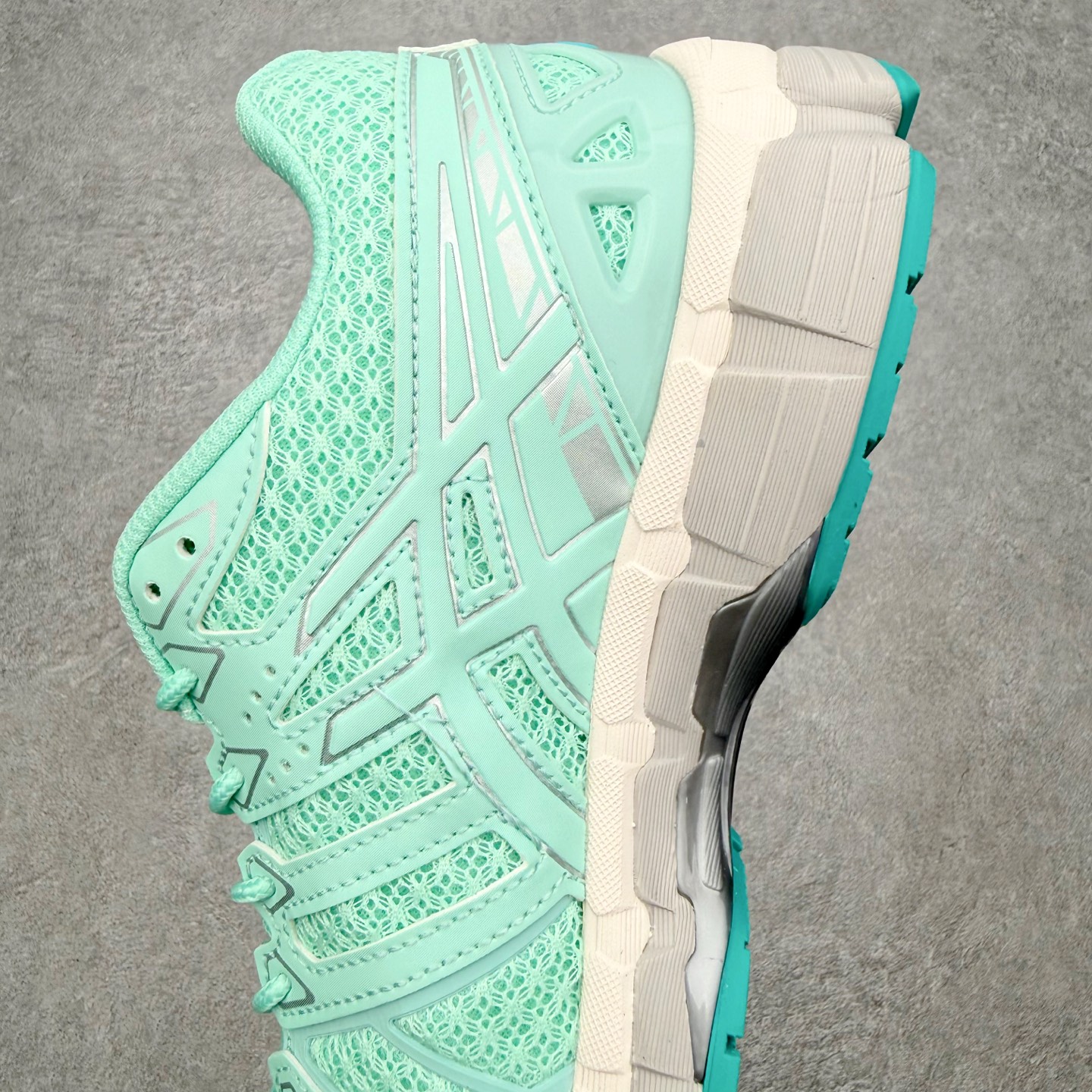 Asics Gel-kayano 20 亚瑟士舒适时尚低帮跑步鞋 GEL-KAYANO 20代问世于20